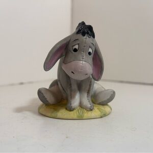 Vintage 1997‎ Disney Winnie-the-Pooh Eeyore ceramic figurine Disneyland
